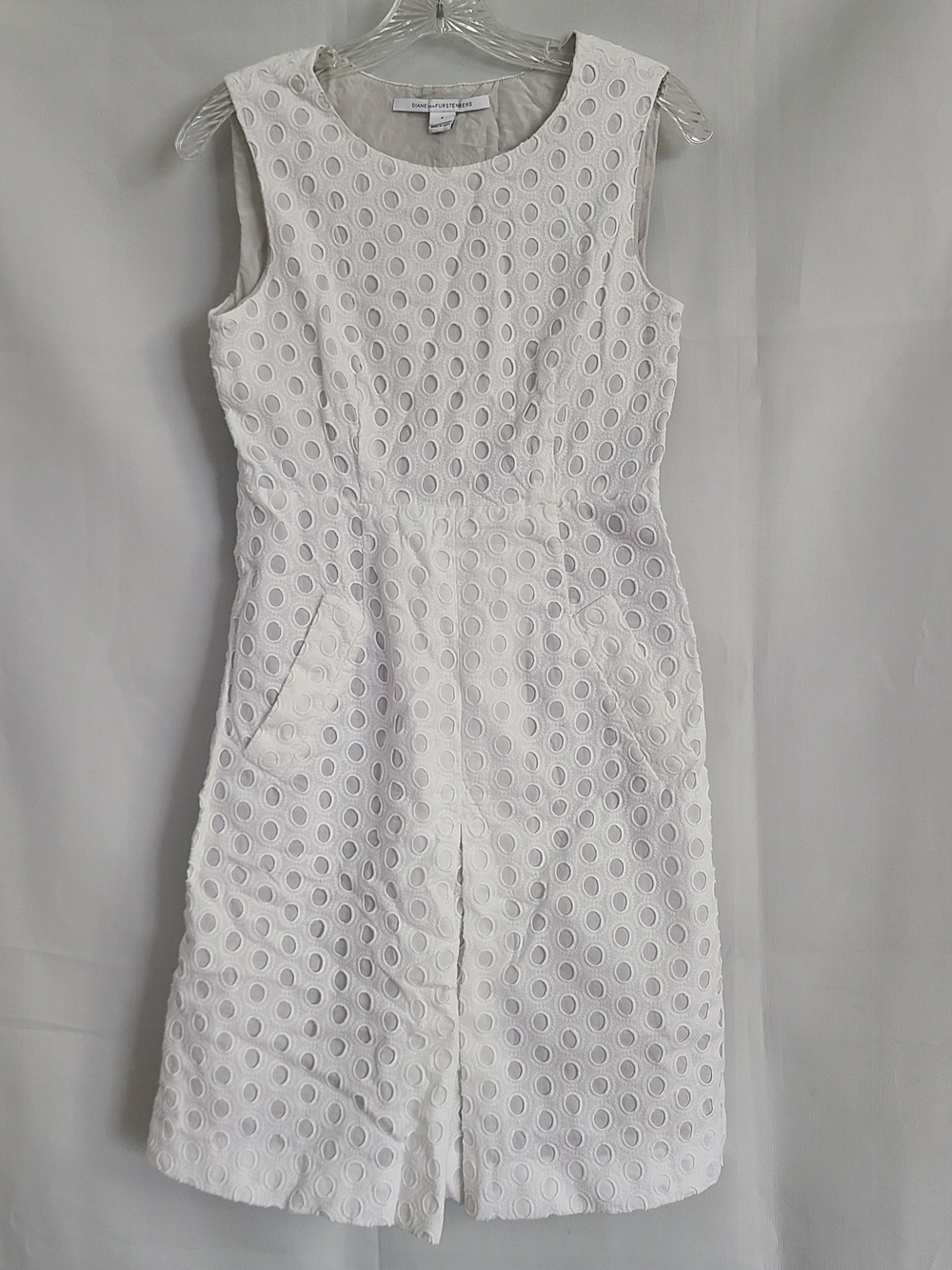 Diane Von Furstenberg 6 White Carpreena Eyelet Preppy Coastal Sleeveless Dress